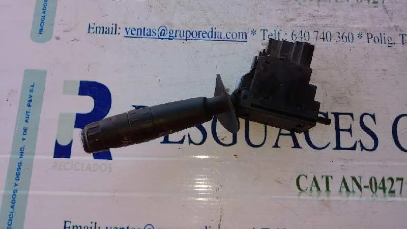 Foto de MANDO LUCES CITROEN XANTIA BERLINA referencia 61560062