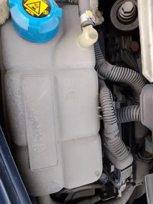 Foto de DEPOSITO EXPANSION ALFA ROMEO 147 (190) 1.9 JTD CAT (110 CV / 81 KW)