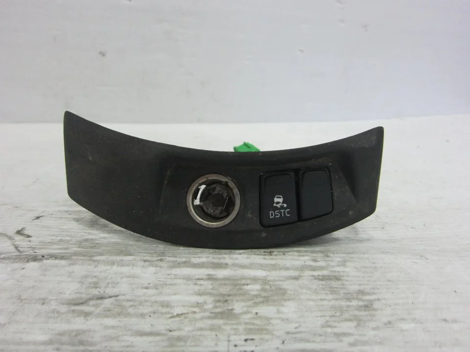 Foto de INTERRUPTOR VOLVO S40 BERLINA 2.5 20V Turbo CAT (220 CV / 162 KW) referencia 8691530