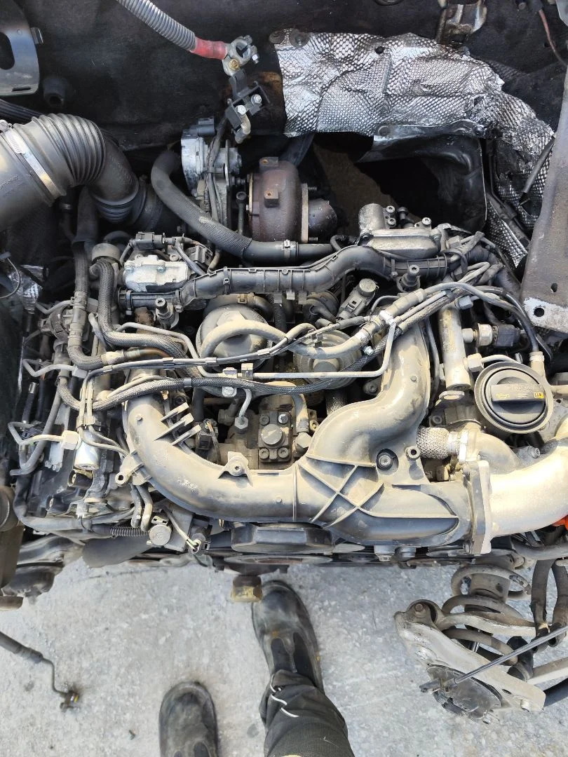 Foto de MOTOR COMPLETO AUDI A4 AVANT (8E) 3.0 V6 24V TDI (233 CV / 171 KW) referencia ASB