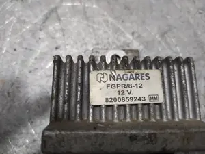 Foto de CAJA PRECALENTAMIENTO RENAULT MEGANE III BERLINA 5P 1.5 dCi Diesel (106 CV / 78 KW) referencia 8200859243 foto 3