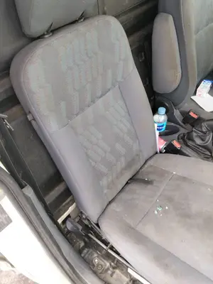 Foto de ASIENTO DELANTERO DERECHO FORD TRANSIT CONNECT (TC7) 1.8 TDCi CAT (110 CV / 81 KW) foto 2