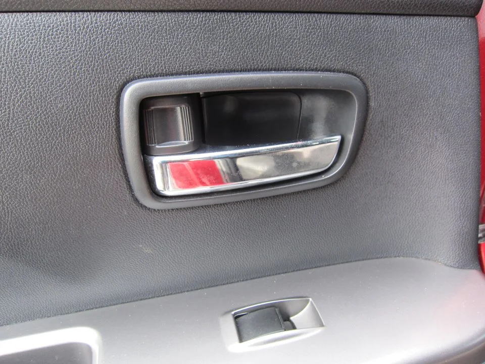 Foto de MANETA INTERIOR TRASERA IZQUIERDA MITSUBISHI ASX (GA0W) 1.6 CAT (117 CV / 86 KW)