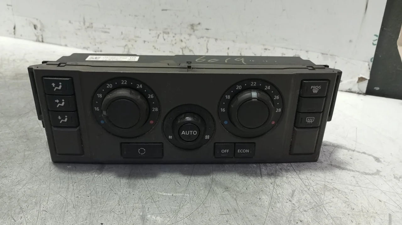 Foto de MANDO CALEFACCION / AIRE ACONDICIONADO LAND ROVER RANGE ROVER SPORT 2.7 Td V6 CAT (190 CV / 140 KW) referencia JFC000617WUX