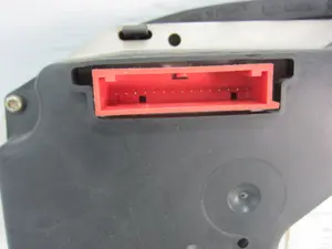 Foto de CUADRO INSTRUMENTOS RENAULT KANGOO I (F/KC0) 1.5 dCi Diesel (65 CV / 48 KW) referencia P8200103750A foto 5