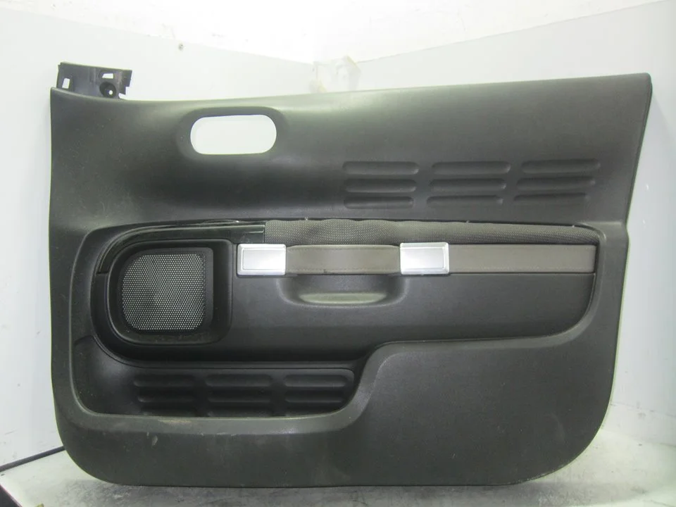 Foto de GUARNECIDO PUERTA DELANTERA DERECHA CITROEN C4 CACTUS 1.2 12V VTi (82 CV / 60 KW) referencia 98011901ZD