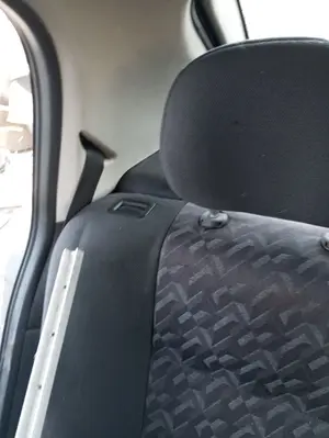 Foto de CINTURON SEGURIDAD TRASERO DERECHO OPEL ASTRA G BERLINA 1.6 CAT (Z 16 SE / L55) (84 CV / 62 KW)