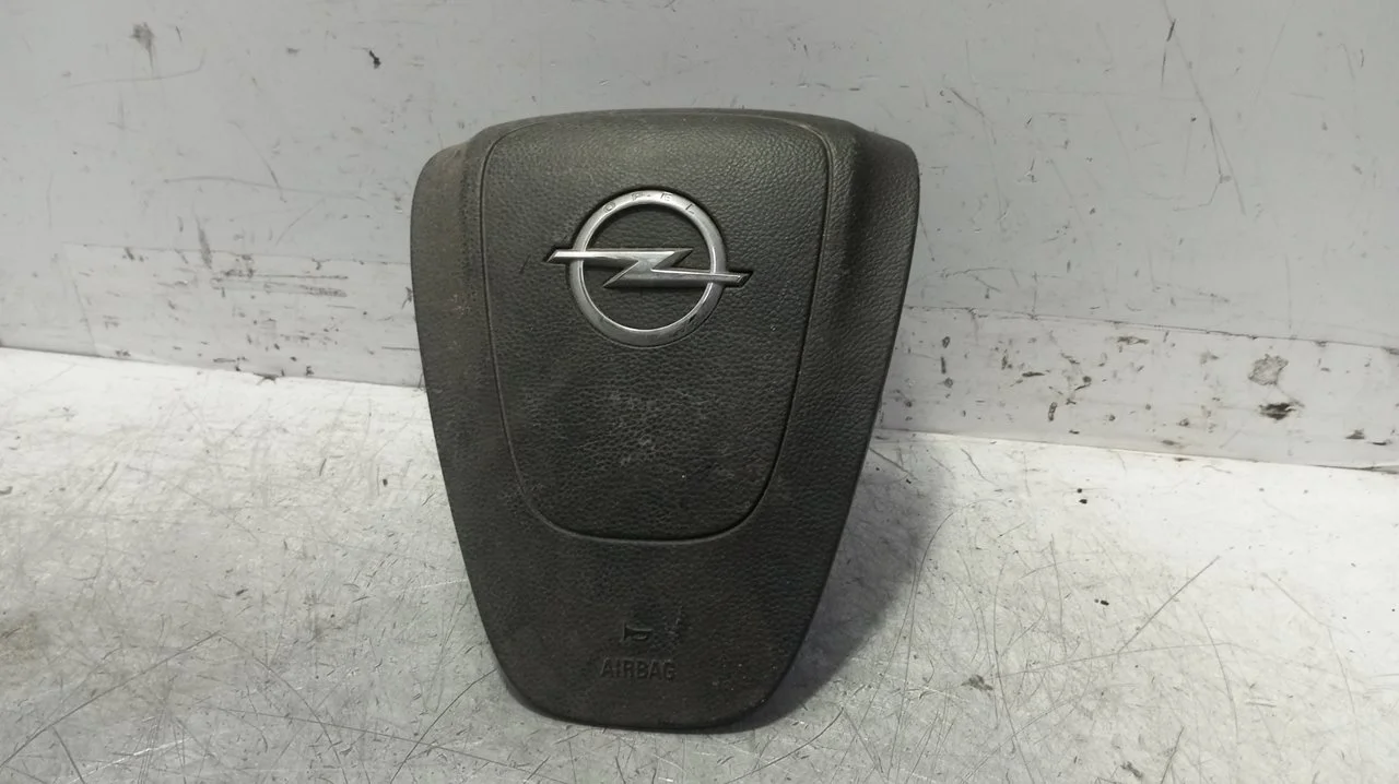 Foto de AIRBAG DELANTERO IZQUIERDO OPEL ASTRA J BERLINA 5P 1.7 16V CDTI (110 CV / 81 KW) referencia 13299780