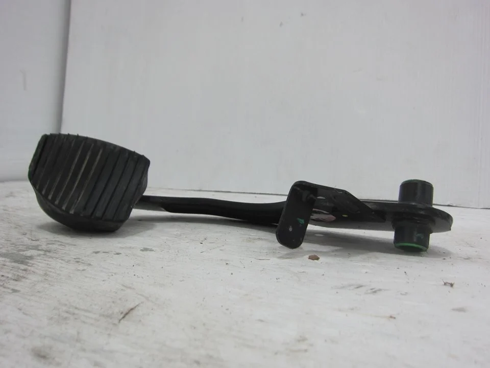 Foto de PEDAL FRENO FIAT II SCUDO (272) COMBI 2.0 JTDM (120 CV / 88 KW) referencia 3311700A