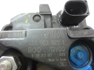 Foto de ALTERNADOR SEAT IBIZA (6K1) referencia 037903025L foto 2