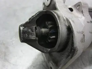 Foto de MOTOR ARRANQUE PEUGEOT 208 1.2 12V e-VTi / PureTech (81 CV / 60 KW) referencia 9812715380 foto 4