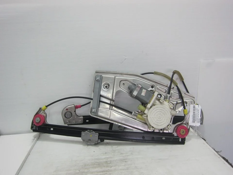 Foto de ELEVALUNAS DELANTERO DERECHO BMW SERIE 5 BERLINA (E39) 2.8 24V CAT (193 CV / 142 KW) referencia 51338159832