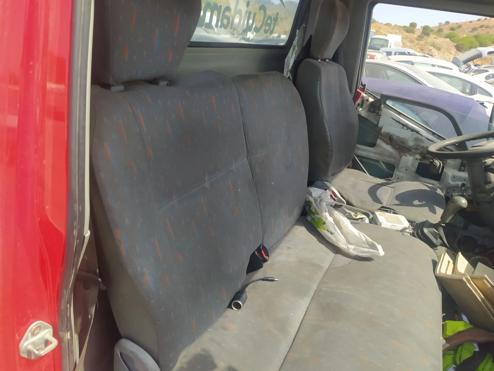 Foto de ENGANCHE CINTURON DELANTERO IZQUIERDO MITSUBISHI CANTER 3.0 Diesel (125 CV / 92 KW)