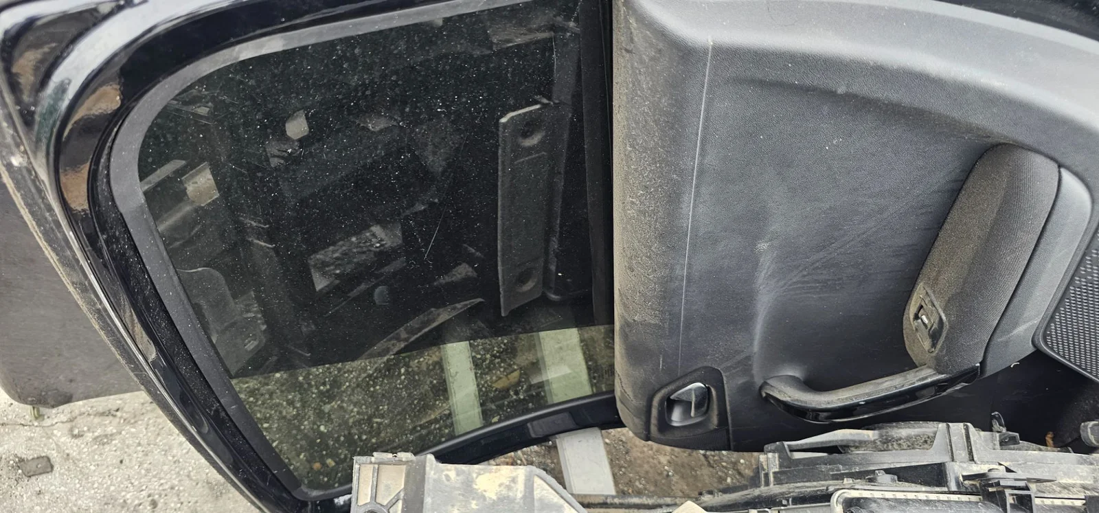 Foto de ELEVALUNAS TRASERO DERECHO PEUGEOT 208 1.2 12V e-VTi / PureTech (81 CV / 60 KW) referencia 9816402280