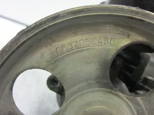 Foto de BOMBA DIRECCION PEUGEOT 206 1.4 16V CAT (KFU / ET3J4) (88 CV / 65 KW) referencia 9637058480 foto 3