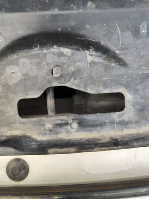 Foto de CERRADURA CAPO VOLVO S80 BERLINA 2.4 CAT (140 CV / 103 KW)