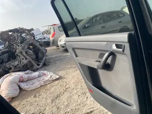 Foto de GUARNECIDO PUERTA TRASERA IZQUIERDA VOLKSWAGEN TOURAN (1T3) 1.6 TDI DPF (105 CV / 77 KW) referencia 1T0867211DPFKZ