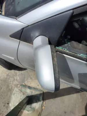 Foto de RETROVISOR IZQUIERDO RENAULT MEGANE II GRANDTOUR 1.5 dCi Diesel CAT (86 CV / 63 KW) foto 3