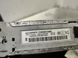 Foto de SISTEMA AUDIO / RADIO CD VOLKSWAGEN PASSAT BERLINA (3C2) 2.0 TDI (140 CV / 103 KW) referencia 7E0035156B foto 2