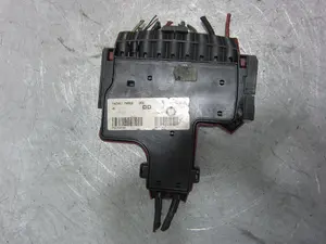 Foto de CAJA RELES / FUSIBLES CITROEN GRAND C4 PICASSO 1.6 16V HDi FAP (109 CV / 80 KW) referencia 9661756380 foto 3