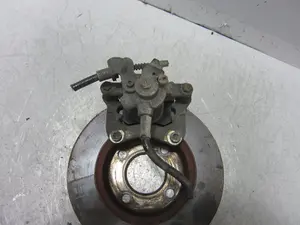 Foto de PINZA DE FRENO TRASERA IZQUIERDA AUDI A4 BERLINA (8E) 2.0 TDI (140 CV / 103 KW) referencia 8E0615423G foto 2