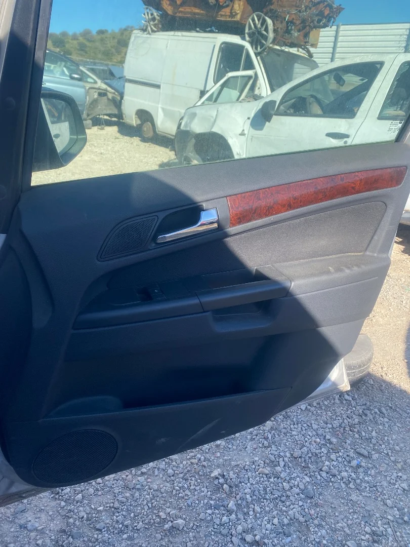 Foto de GUARNECIDO PUERTA DELANTERA DERECHA OPEL ZAFIRA B 1.9 CDTI (120 CV / 88 KW) referencia 13164632