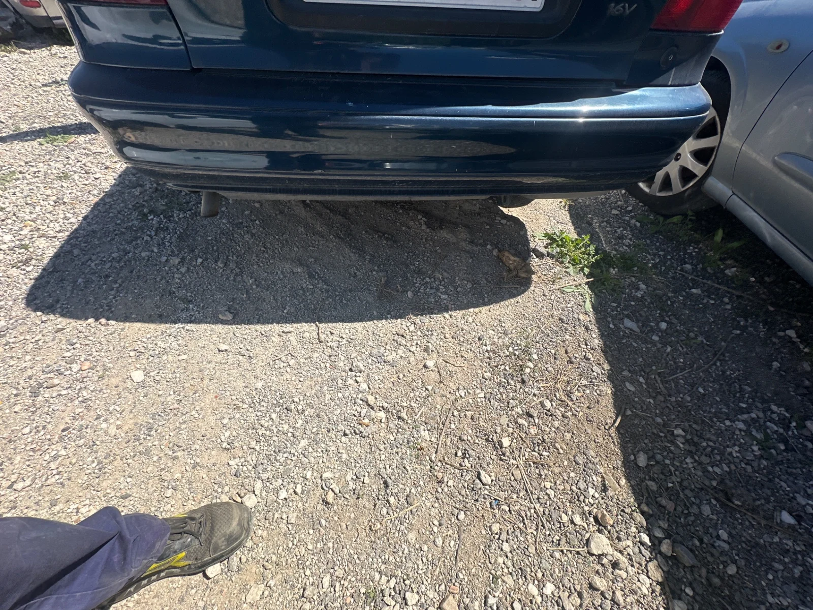 Foto de PARAGOLPES TRASERO FORD MONDEO FD BERL./TURNIER 1.8 16V CAT (116 CV / 85 KW)