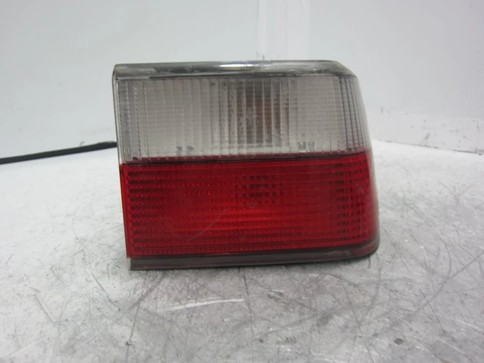 Foto de PILOTO TRASERO DERECHO CITROEN XANTIA BERLINA 2.0 HDi (109 CV / 80 KW) referencia 22230232