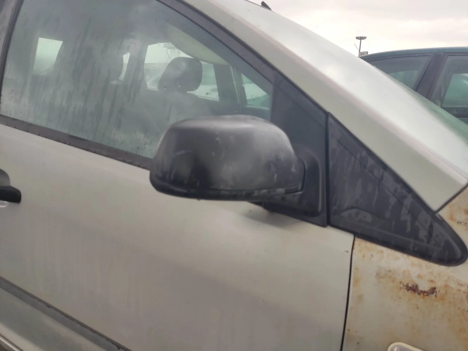 Foto de RETROVISOR DERECHO FORD FOCUS BERLINA (CAP) 1.8 Flexifuel CAT (125 CV / 92 KW) referencia 1510871