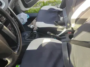 Foto de CONSOLA CENTRAL PEUGEOT 207 1.6 HDi FAP CAT (9HZ / DV6TED4) (109 CV / 80 KW)