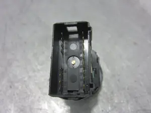 Foto de MANDO LUCES SKODA FABIA (5J2) 1.2 (60 CV / 44 KW) referencia 1U094153D foto 2