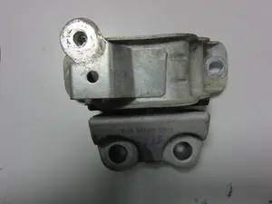 Foto de SOPORTE MOTOR IZQUIERDO FIAT 500L (330) 1.3 16V JTD CAT (84 CV / 62 KW) referencia 55702833