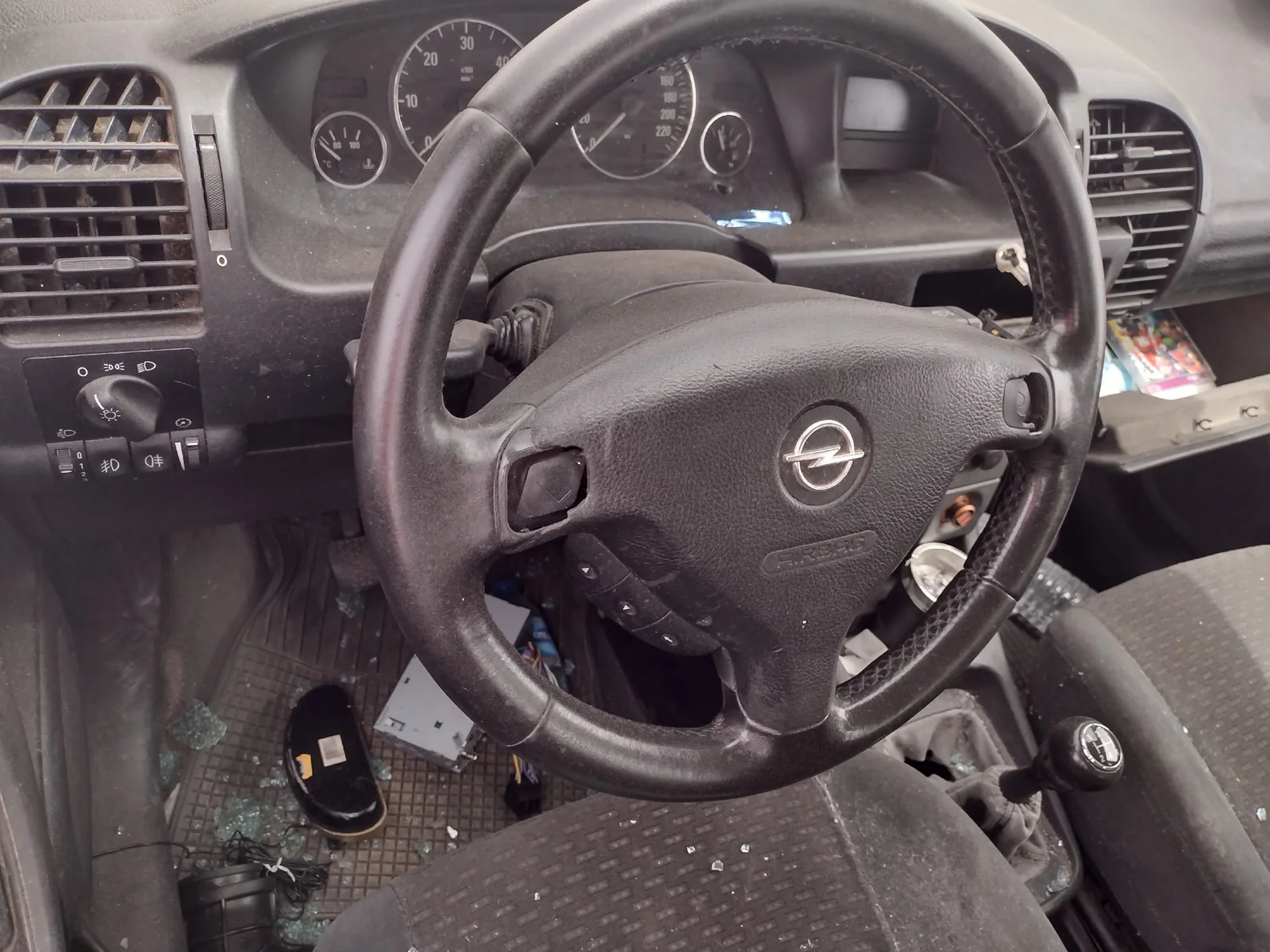 Foto de MANDO LIMPIA OPEL ZAFIRA A 2.0 DTI (101 CV / 74 KW)