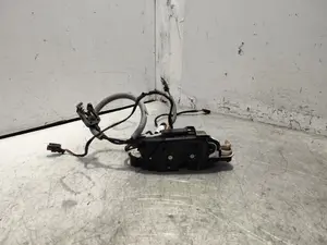 Foto de CERRADURA PUERTA DELANTERA IZQUIERDA VOLKSWAGEN GOLF VII (5G1/BE1) 1.6 16V TDI DPF (110 CV / 81 KW) referencia 5K1837015E