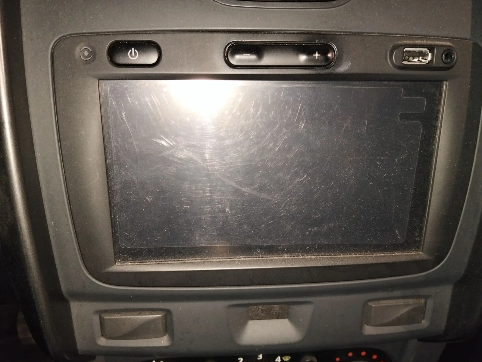 Foto de SISTEMA AUDIO / RADIO CD DACIA DUSTER I 1.2 16V TCE CAT (125 CV / 92 KW)