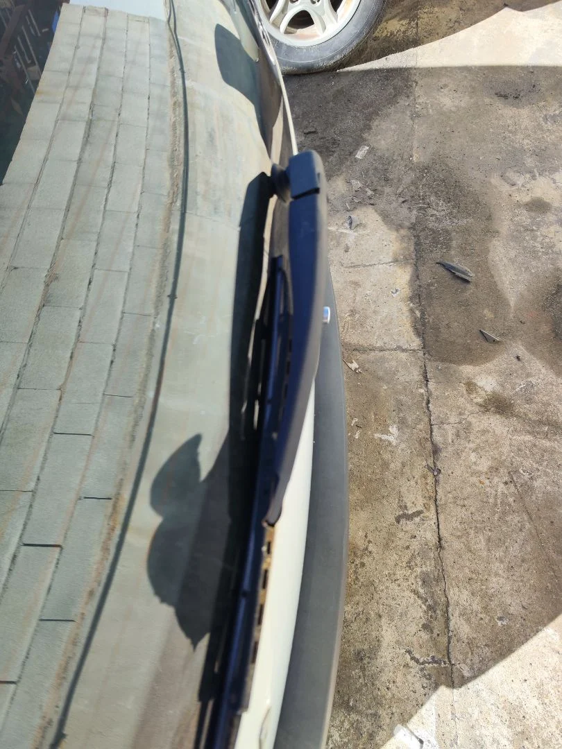 Foto de BRAZO LIMPIA TRASERO OPEL CORSA C 1.2 16V CAT (Z 12 XE / LW4) (75 CV / 55 KW) referencia 9114678