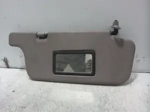 Foto de PARASOL DERECHO NISSAN MICRA (K11) 1.0 16V CAT (54 CV / 40 KW) referencia 964001F560 foto 2