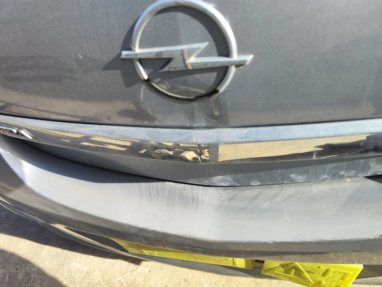 Foto de REFUERZO PARAGOLPES TRASERO OPEL ASTRA H GTC 1.7 16V CDTI (101 CV / 74 KW)