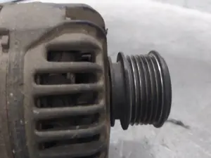 Foto de ALTERNADOR VOLKSWAGEN GOLF IV BERLINA (1J1)(10.1997) 1.9 TDI (116 CV / 85 KW) referencia 037903025M foto 5