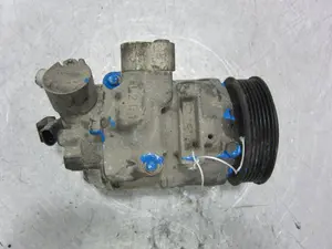Foto de COMPRESOR AIRE ACONDICIONADO VOLKSWAGEN POLO IV (9N3) referencia 6Q0820808D foto 3