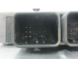 Foto de CENTRALITA MOTOR UCE PEUGEOT 206 1.4 (75 CV / 55 KW) referencia 9637706180 foto 2