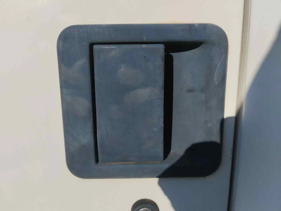 Foto de MANETA EXTERIOR DELANTERA IZQUIERDA FIAT DUCATO II CAMIÓN 2.8 JTD (146 CV / 107 KW)