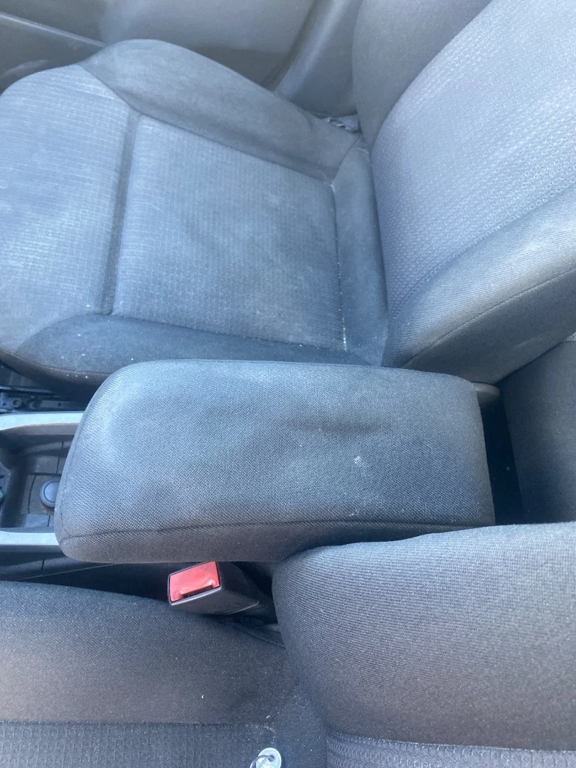 Foto de APOYABRAZOS CENTRAL OPEL ZAFIRA B 1.9 CDTI (120 CV / 88 KW)