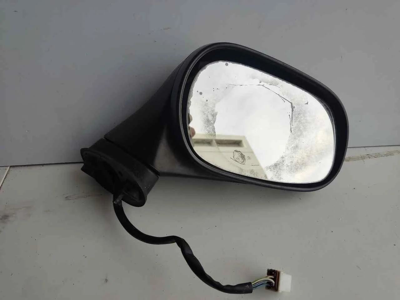 Foto de RETROVISOR DERECHO MITSUBISHI CARISMA BERLINA 5 (DA0) referencia 010417