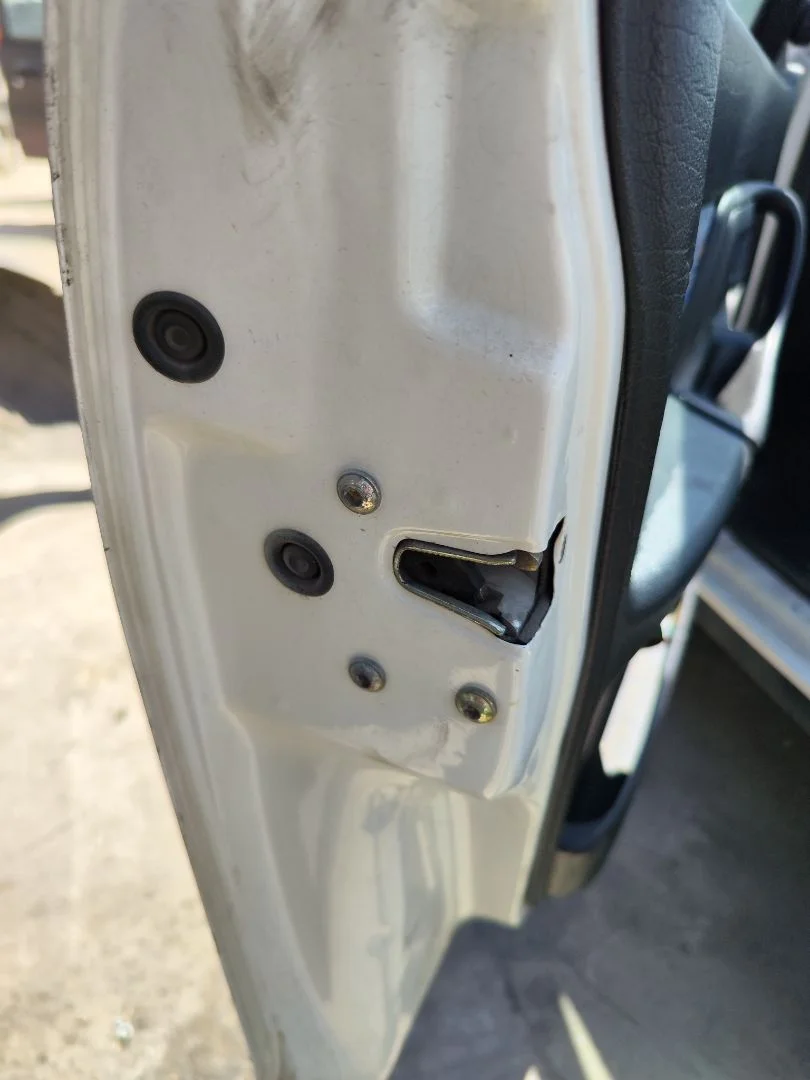 Foto de CERRADURA PUERTA DELANTERA IZQUIERDA SEAT IBIZA (6K1) 1.4 (60 CV / 44 KW)
