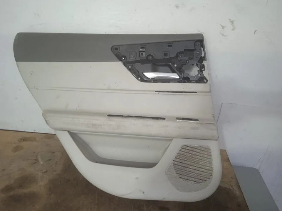 Foto de GUARNECIDO PUERTA TRASERA IZQUIERDA JAGUAR XF 2.0 Diesel CAT (163 CV / 120 KW) referencia GX6327601A