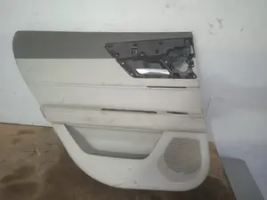 Foto de GUARNECIDO PUERTA TRASERA IZQUIERDA JAGUAR XF 2.0 Diesel CAT (163 CV / 120 KW) referencia GX6327601A