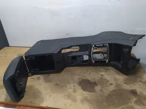 Foto de CONSOLA CENTRAL SSANGYONG KORANDO 1.6 Turbodiesel CAT (136 CV / 100 KW) referencia 7796337010 foto 7