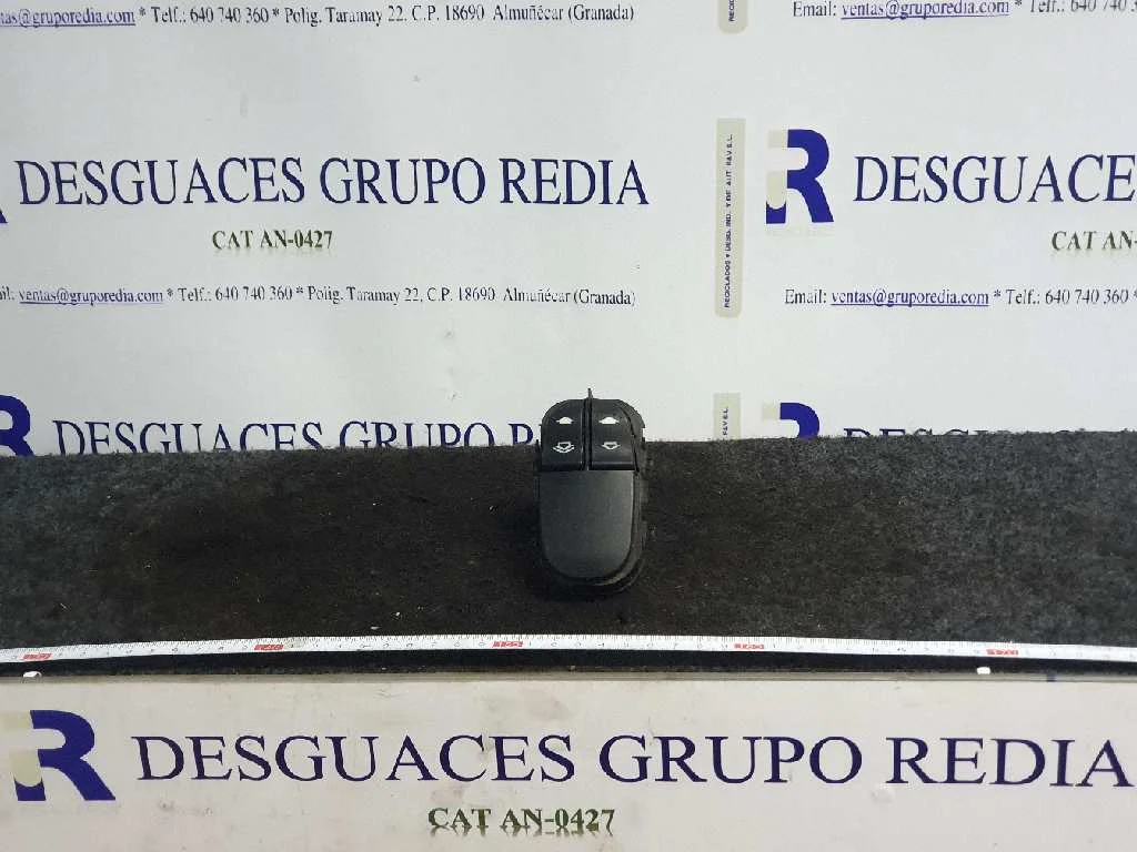 Foto de MANDO ELEVALUNAS DELANTERO IZQUIERDO FORD FOCUS BERLINA (CAK) referencia YS4T14529AA