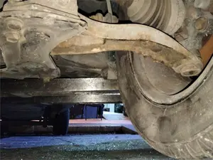 Foto de BRAZO SUSPENSION DELANTERO IZQUIERDO CHRYSLER VOYAGER (RG)
